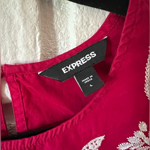 Express Red Embroidered Ruffled Top, Size Large - Picture 4 of 10